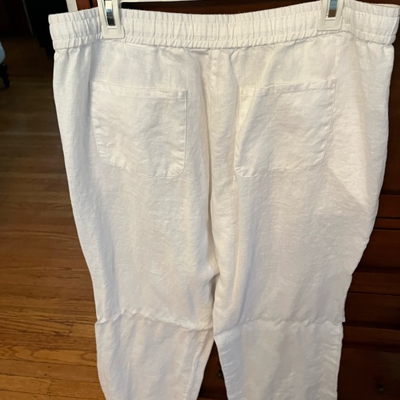 Tommy Bahama white 100% linen pants - Picture 3 of 3